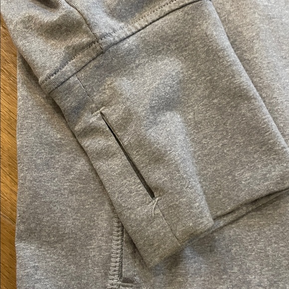 Danskin Gray Hooded Top - Picture 3 of 6